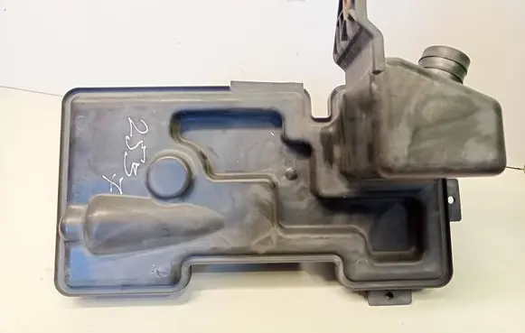 Volkswagen Tiguan Windshield washer fluid reservoir/tank 5N0955453 5N0955453A 5N0955453B