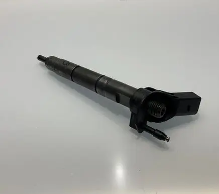 Mercedes-Benz E W211 Fuel injector A6420701387 6420701387