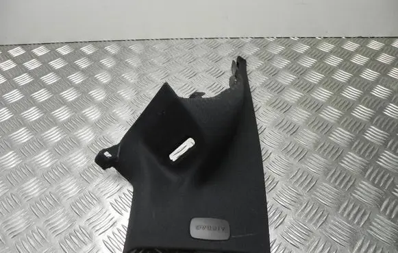 Mercedes-Benz E A207 (C) pillar trim A2076902925 T1326