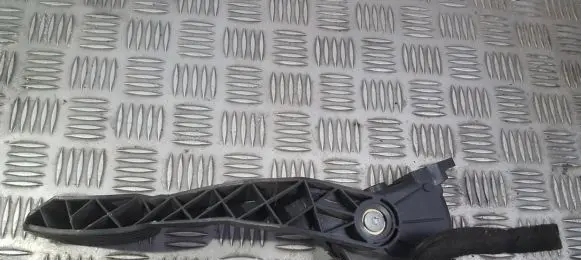 Volvo V70 Accelerator throttle pedal 00776919 007769-19.9472579