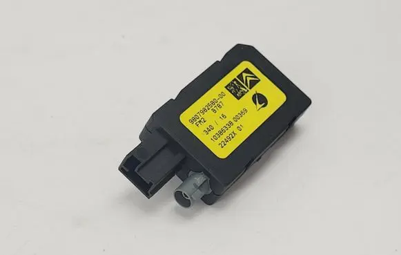 Citroen C4 Grand Picasso Antenna control unit 9807982580