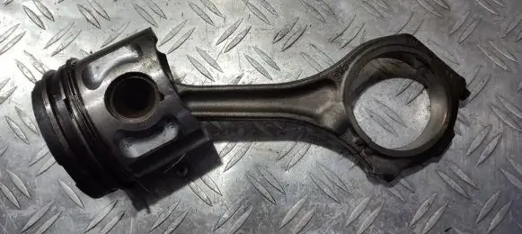 Piston with connecting rod