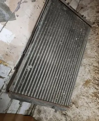 Volkswagen Golf IV Coolant radiator 1J0121207 5D2351