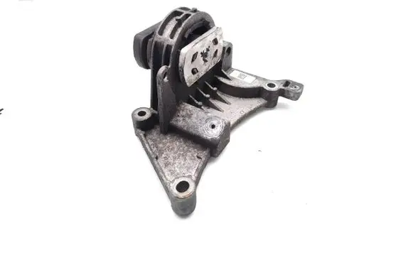 Alfa Romeo Mito Engine mount bracket