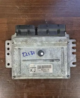 Nissan Note (E11) Engine control unit/module MEC37650