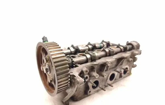 Land Rover Discovery 3 - LR3 Engine head 4R8Q6C064AG