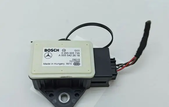 Mercedes-Benz E W212 ESP acceleration yaw rate sensor A0055422618 0265005735 09015