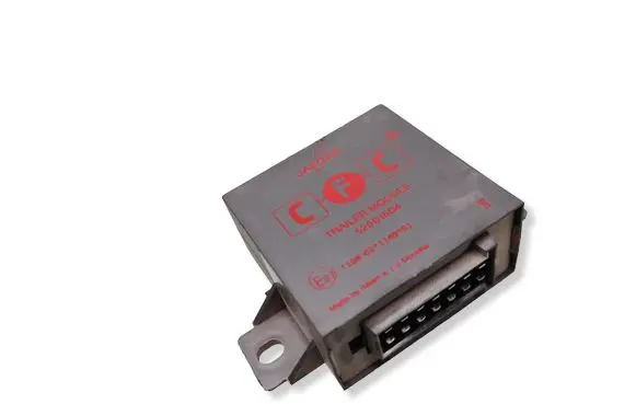 Volkswagen PASSAT B6 Tow bar trailer control unit/module 10R02114901