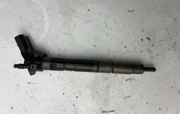 Audi A6 S6 C6 4F Fuel injector 059130277aj 08040803777 ab5deeie6b