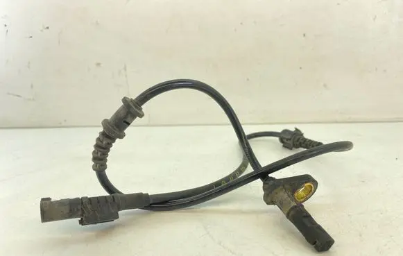 Mercedes-Benz CLS C219 ABS brake wheel speed sensor A2115402917
