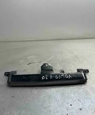 Volvo S70 V70 V70 XC Third/center stoplight 30678549