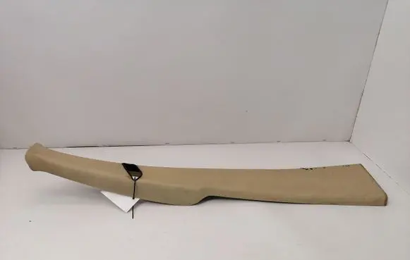 Mercedes-Benz E W123 (B) pillar trim (top)