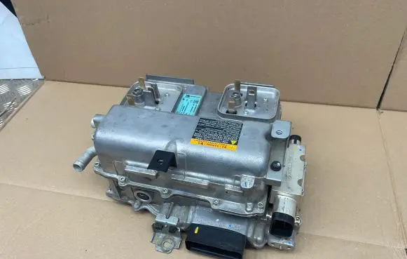 Hyundai Tucson TL Voltage converter inverter 366002B505