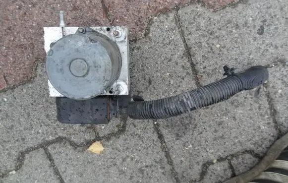 Peugeot 5008 ABS Pump 0265951326