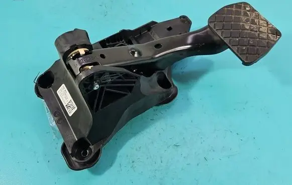 Skoda Kamiq Pedal assembly 2Q1723058F IMPRK1544778