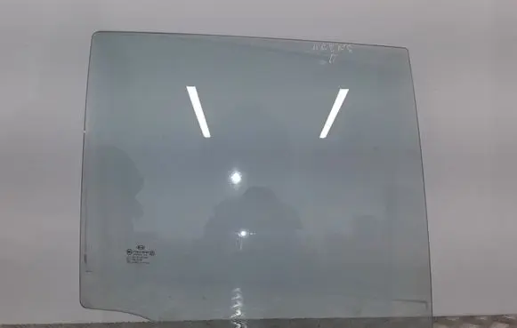 KIA Carens II Rear door window glass 43R00240 DOT184AS2M435