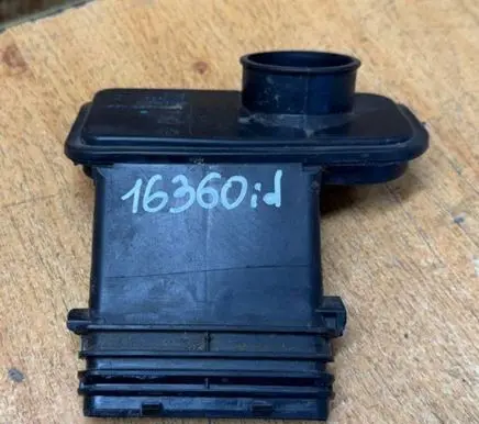 BMW 5 G30 G31 G38 Window washer liquid tank fill tube 61667357287 7357287 10543512