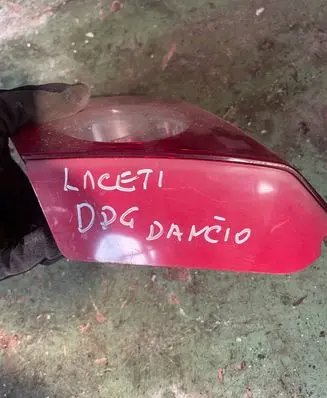 Chevrolet Lacetti Tailgate rear/tail lights 4F18C