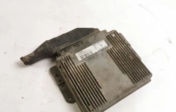 Renault Scenic II - Grand scenic II Engine control unit/module 7700870794 S103750007