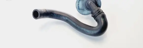 Mercedes-Benz C W203 Engine coolant pipe/hose 2038302596