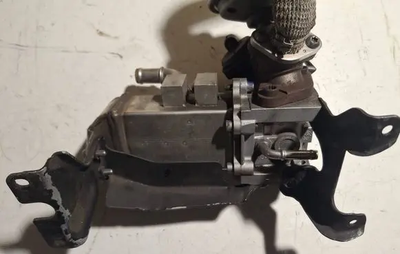 Audi A6 S6 C6 4F EGR valve cooler 059131511