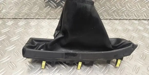 Toyota Verso Handbrake trim 583090F010