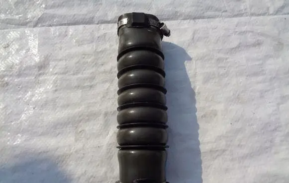 Peugeot 508 Intercooler hose/pipe 9803400180