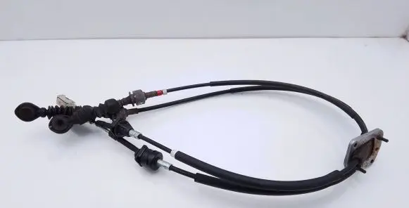 Mitsubishi Outlander Gear shift cable linkage