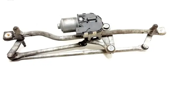 Volvo XC60 Front wiper linkage and motor 30796358
