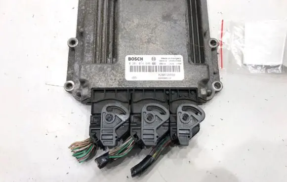 Renault Laguna III Engine control unit/module ECU 0281014646