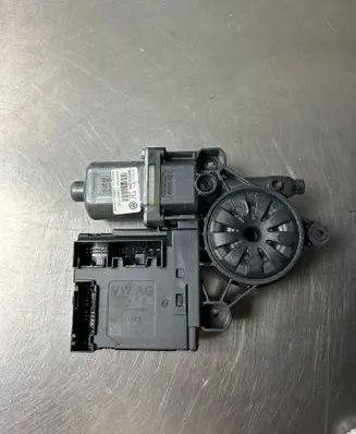 Seat Altea XL Front door window regulator motor 3C0959792C BRF0017149 91843411