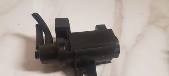 BMW 5 E60 E61 Turbo solenoid valve 779663403 70057903