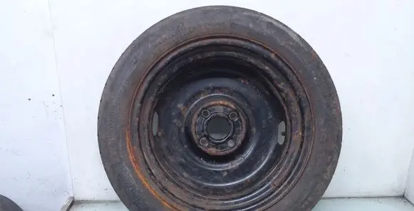 Volkswagen Golf III R15 spare wheel 535601025A T12570R15
