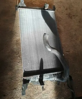 Renault Megane III Coolant radiator 214105378R