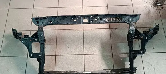 Top upper radiator support slam panel