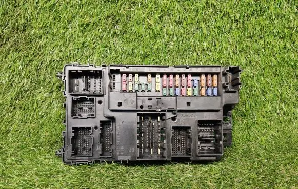 Ford Fusion II Power management control unit FU5T15604DDA A2C7534390000