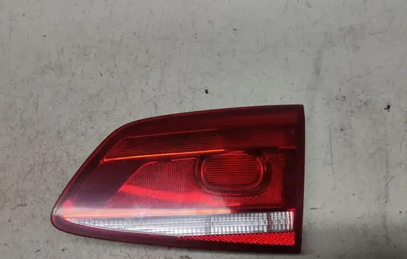 Volkswagen PASSAT B7 Tailgate rear/tail lights 3AF945094M