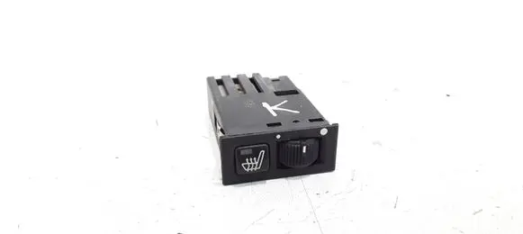 BMW 5 E39 Seat heating switch 8352259