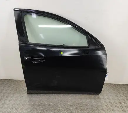 Mazda 2 Front door D0Y05802XF