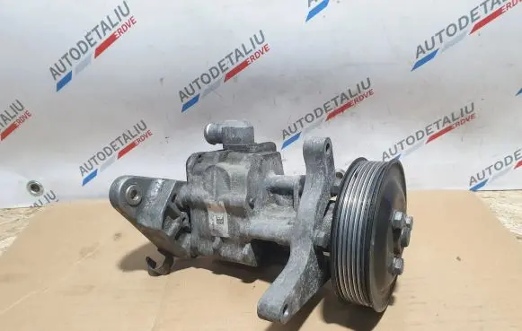 BMW X5 E70 Power steering pump 6796462 7800331