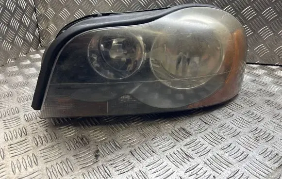 Volvo XC90 Headlight/headlamp 30744007
