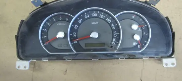 KIA Sorento Speedometer (instrument cluster) 940133E250