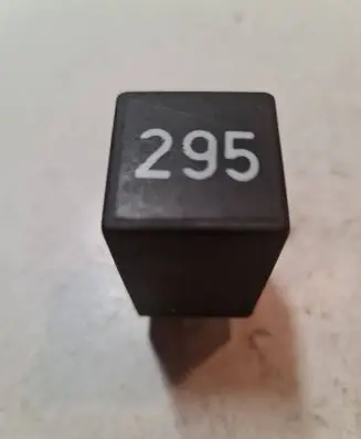 Volkswagen PASSAT B3 Other relay 443919578F