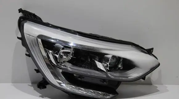 Renault Megane IV Headlight/headlamp 260102555R 90060921