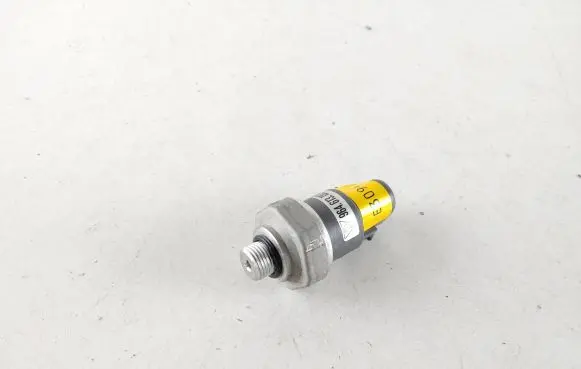 Porsche 911 996 Air conditioning (A/C) pressure sensor 96461313701