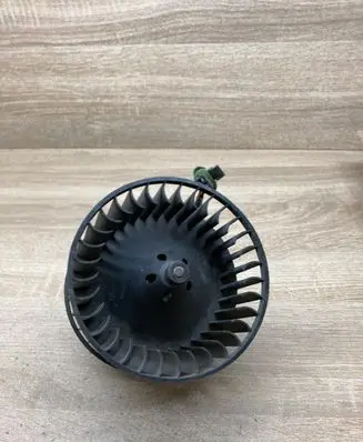 Renault Espace III Heater fan/blower 0130063507
