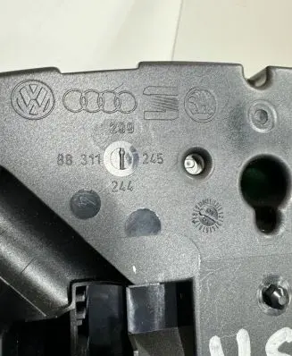 Volkswagen PASSAT B5 Speedometer (instrument cluster) 88311245