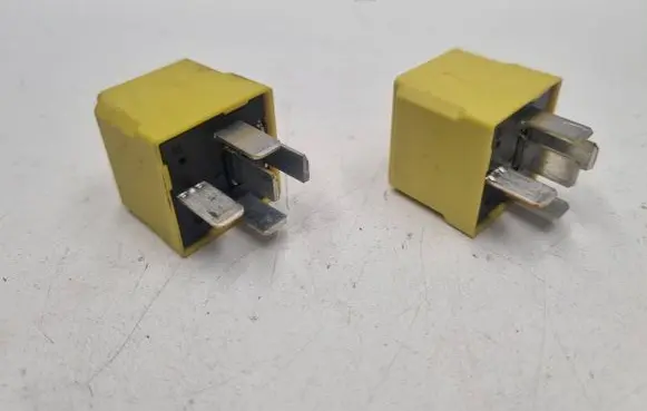 Mercedes-Benz B W246 W242 Other relay A0025428919 0025428919 4RD00779425