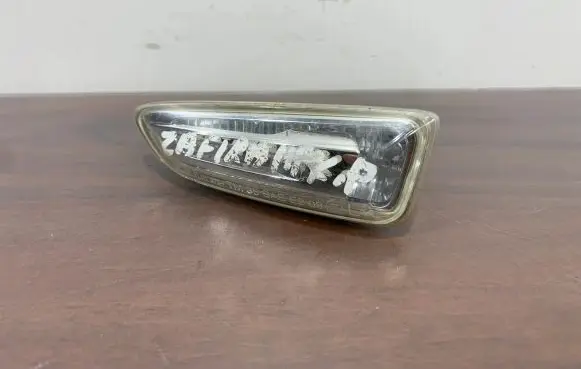 Opel Zafira C Front fender indicator light