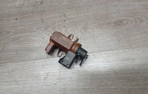 Volvo V70 Turbo solenoid valve 70177100 6G909E982CA